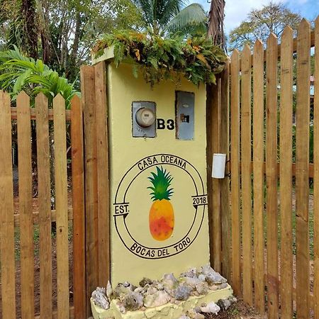 Casa Oceana Bed & Breakfast Bocas del Toro Exteriör bild